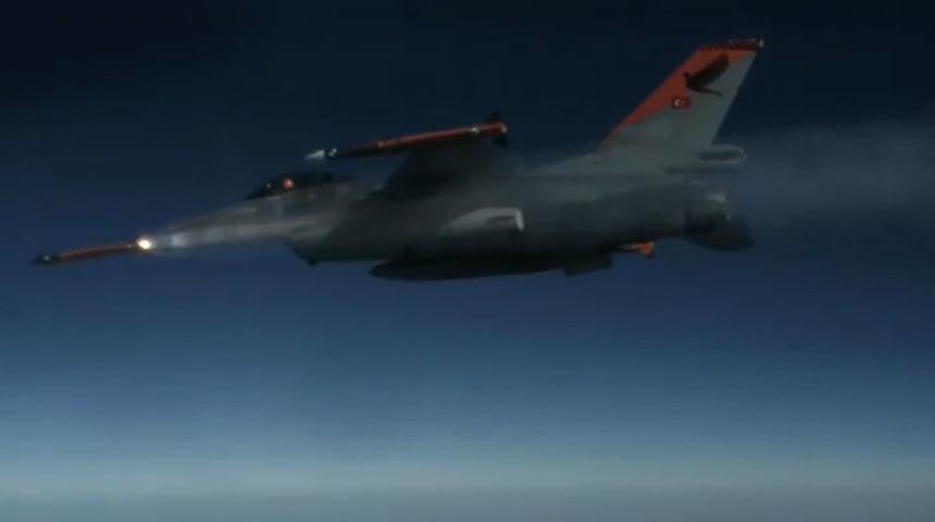 Cumhurbaşkanı Erdoğan paylaştı: İlk atışta tam isabet