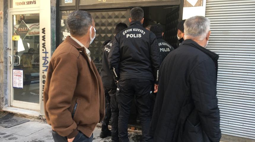 Nevşehir'de kahvehanede sosyal mesafe kuralına uymayan 11 kişiye 34 bin 650 lira ceza verildi