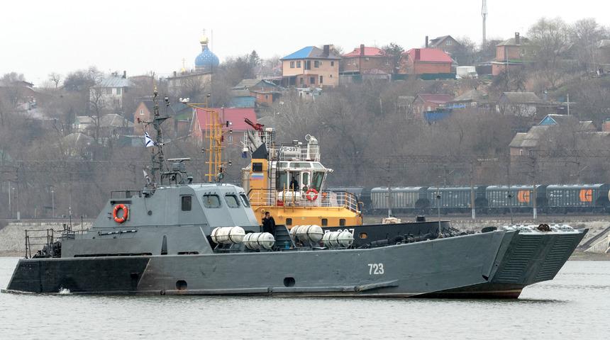 Rus savaş gemileri Karadeniz'de tatbikata başladı