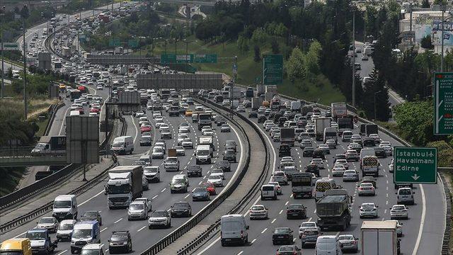 Yeni haftanın ilk iş gününde trafik yoğunluğu