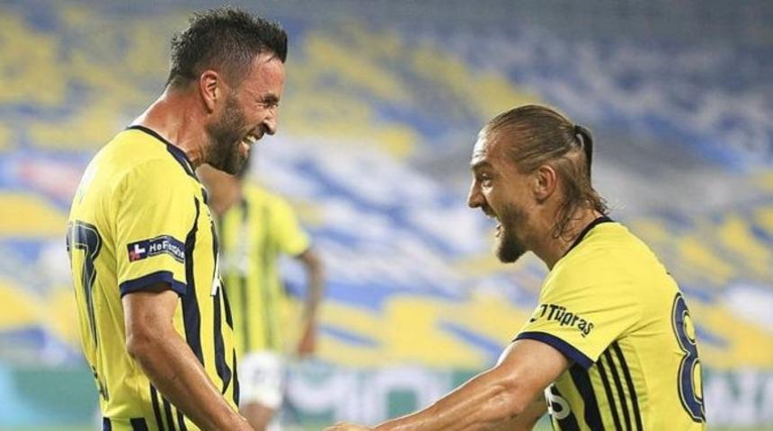 Fenerbahçe'de Gökhan Gönül sakatlandı!