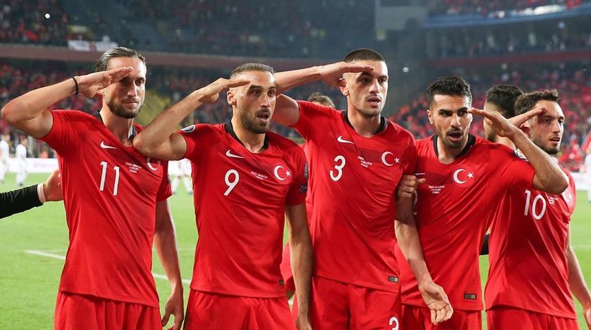 UEFA açıkladı! İtalya-Türkiye maçı seyircili oynanacak