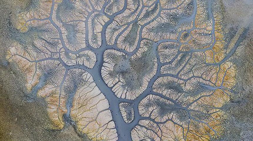 Yarışlı Gölü'nde oluşan doğa harikası hayran bıraktı