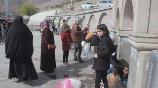 Erzincanlılar orucunu açmak için Ekşisu'ya akın ediyor