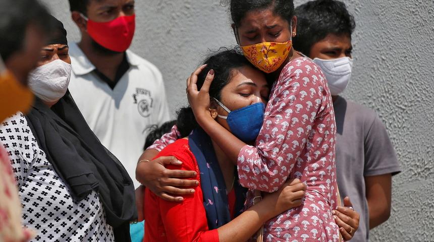 Hindistan'da günlük koronavirüs vaka sayısında yeni zirve