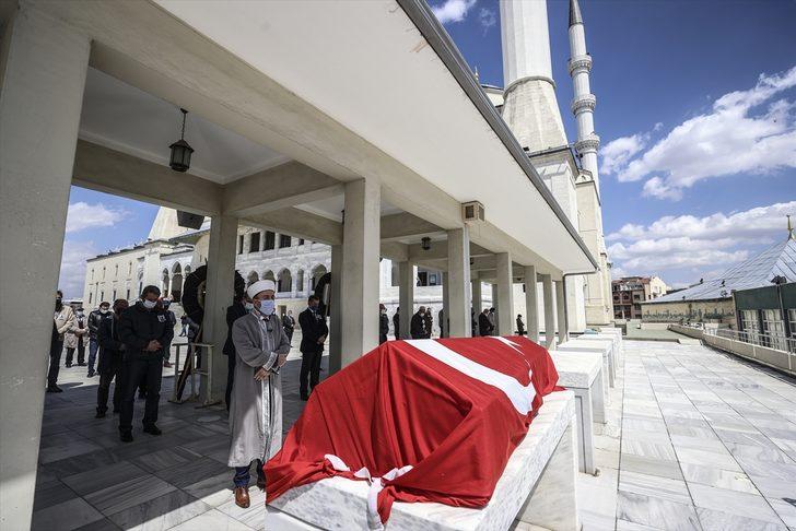 Türk halk bilimci Prof. Dr. İlhan Başgöz son yolculuğuna uğurlandı G2