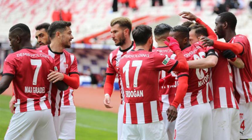Sivasspor'da hedef yenilmezlik rekoru