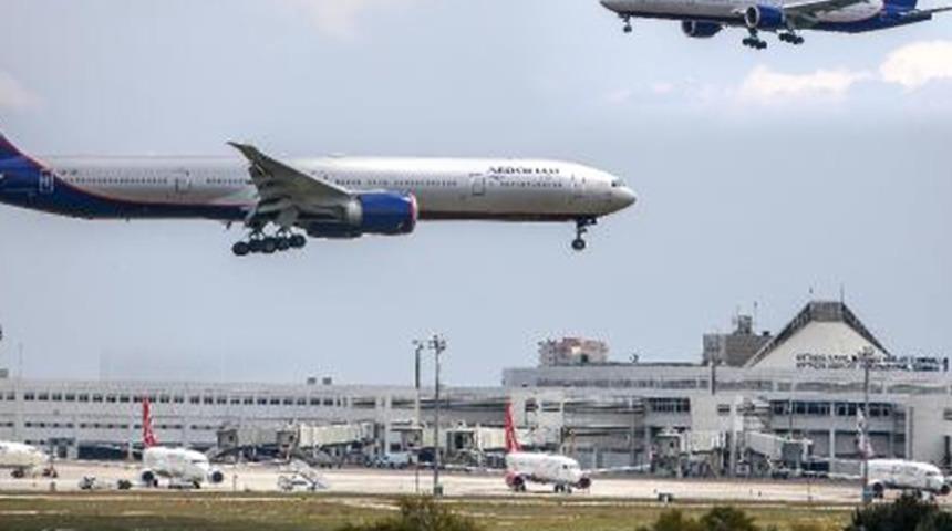 Rusya'dan kısıtlama kararı! Uçaklar Antalya'ya boş gelip dolu dönüyor