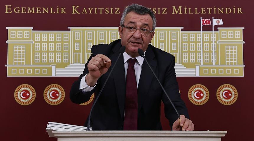 CHP'li Altay'dan Cumhurbaşkanı Erdoğan'ın iftarda çekildiği fotoğrafa tepki