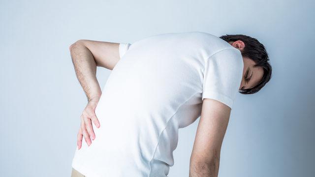 Bel fıtığı belirtileri arasında yalnızca bel ağrısı yok!