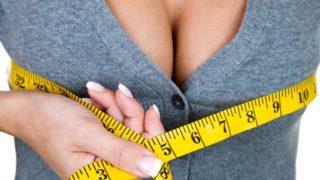 Büyük göğüsler bu sağlık sorunlarına neden oluyor