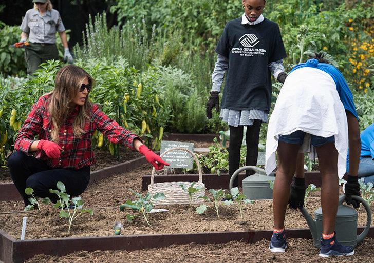 Melania Trump bu kez gömleğiyle gündemde G5