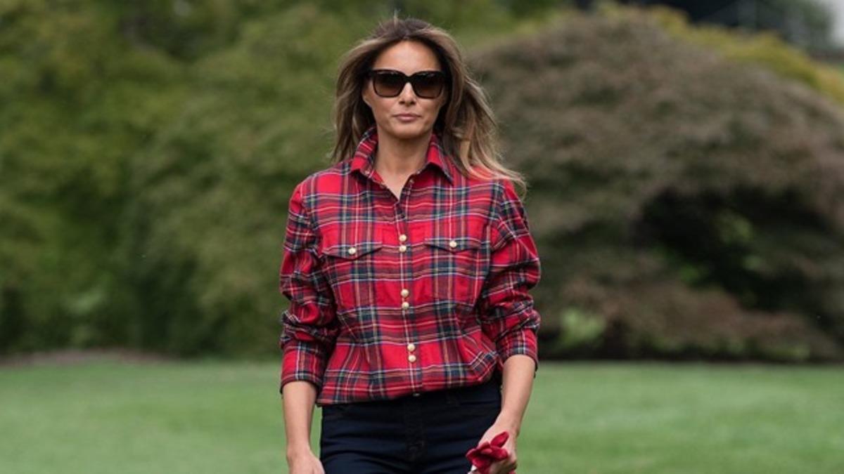 Melania Trump bu kez g&ouml;mleğiyle g&uuml;ndemde