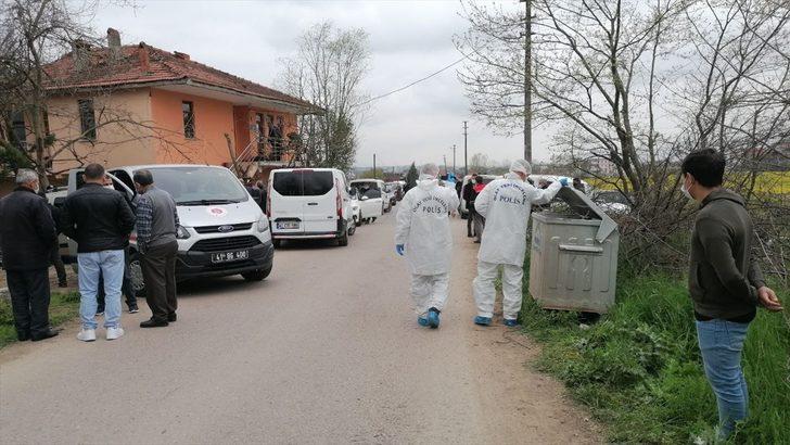 GÜNCELLEME 2 - Kocaeli'de yaşlı adamın evinde öldürülmesine ilişkin 5 şüpheli tutuklandı G4