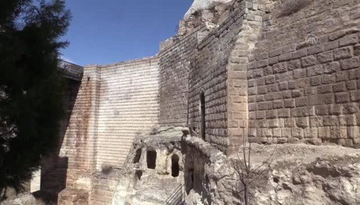 Tarihi Gaziantep Kalesi’nin altındaki tüneller turizme açılacak