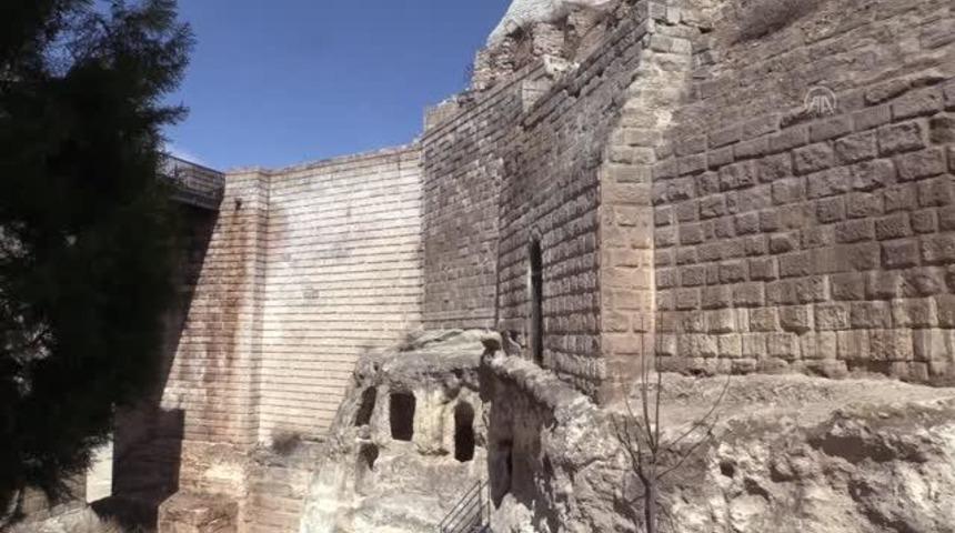 Tarihi Gaziantep Kalesi’nin altındaki tüneller turizme açılacak