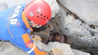 Adıyaman'da inanılmaz olay! Yaşlı kadın sıkıştığı kayalıkta 3 gün sonra bulundu