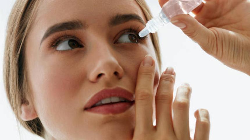 Diyanet fetvasında o soruya yanıt verdi: Göz damlası orucu bozar mı?