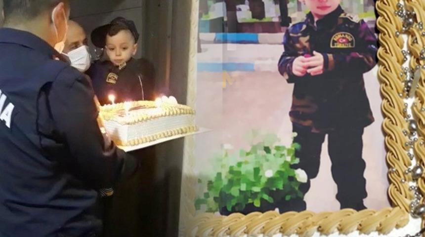 Jandarmadan şehit Uzman Çavuş Serkan Deprem’in oğluna sürpriz doğum günü