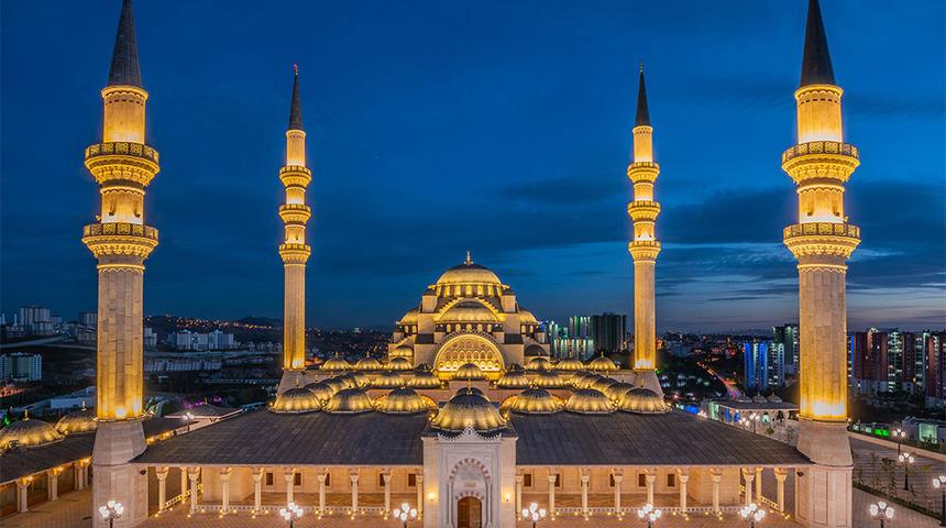 Ankara'da iftara ne kadar kaldı? Diyanet Ankara imsakiyesini paylaştı