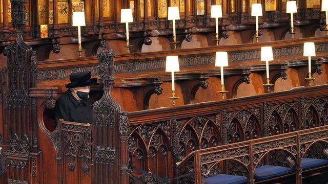 Prens Philip, Kraliyet ailesinin katıldığı törenle son yolculuğuna uğurlandı