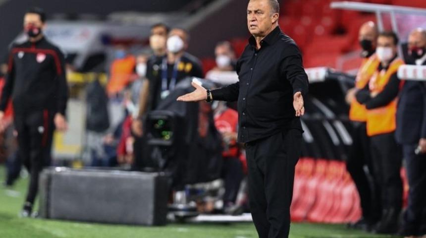 Fatih Terim: "Yumruklarımı sıkıyorum, yutkunuyorum"