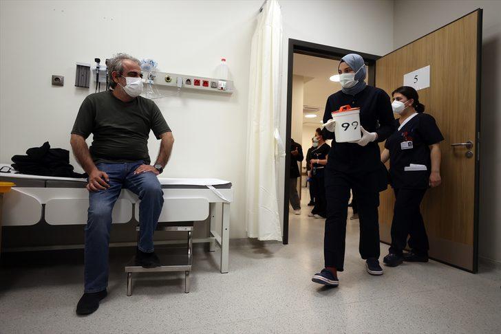 Bursa'da Kovid-19'a karşı aşılama iftar sonrasında devam ediyor G2