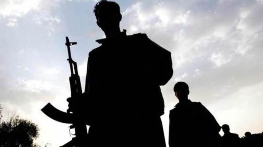 Ağrı'da teröristler minibüse ateş açtı: 3 ölü, 2 yaralı