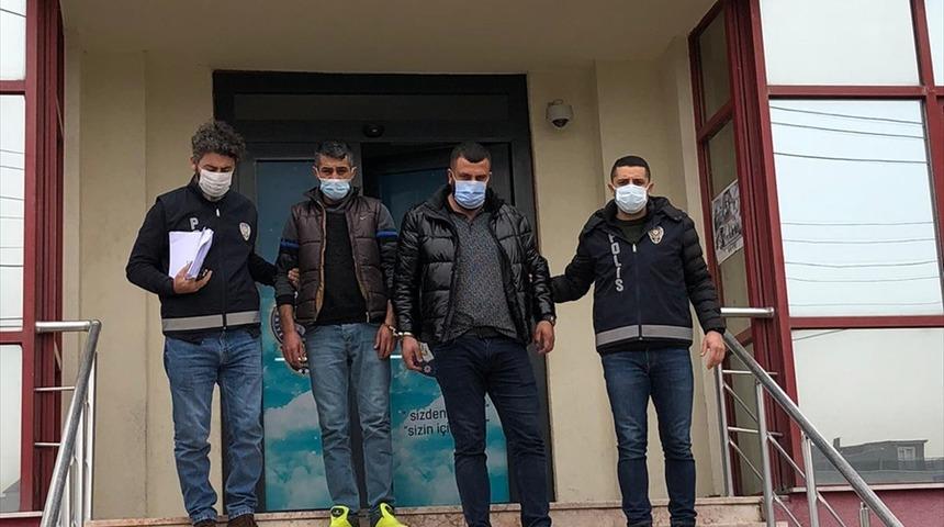 Kocaeli'de nakliye için yüklenen 26 ton demiri çaldıkları öne sürülen 3 kişi gözaltına alındı