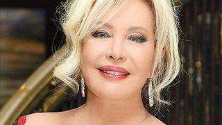 Emel Sayın isyan etti: Allah akıl sağlığı versin