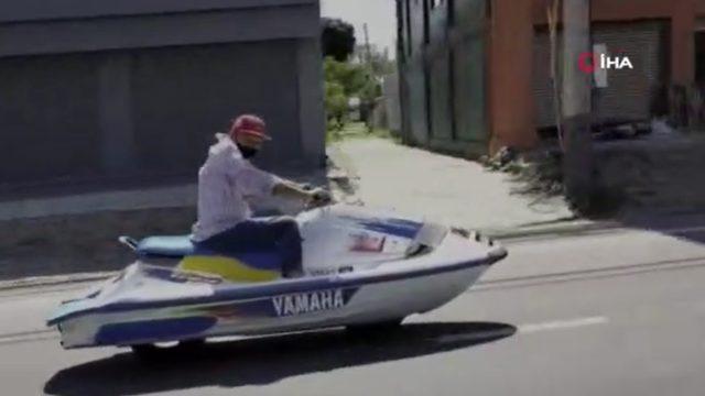 Tayland’da otobanda giden jet skiyi görenler şaşkına döndü