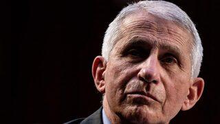 Dr. Fauci: Yasaklanan aşı tekrar kullanılacak