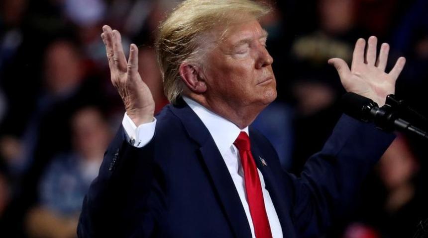 Trump, Biden'ın Afganistan'dan kararını memnuniyetle karşıladı