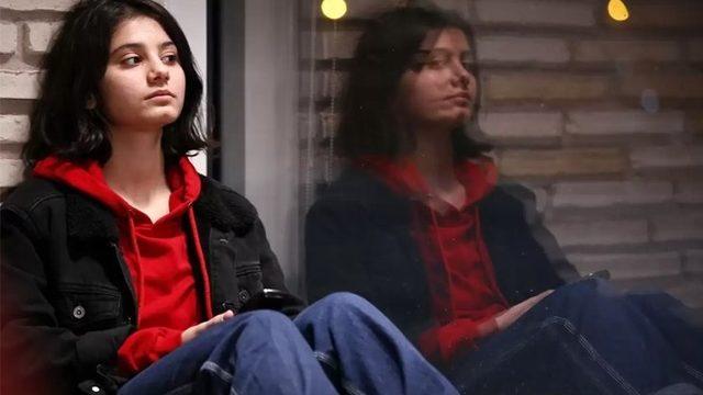 Helin Kandemir kimdir? Kağıt Ev'in Cemre'si Helin Kandemir kimdir, kaç yaşında, nereli?