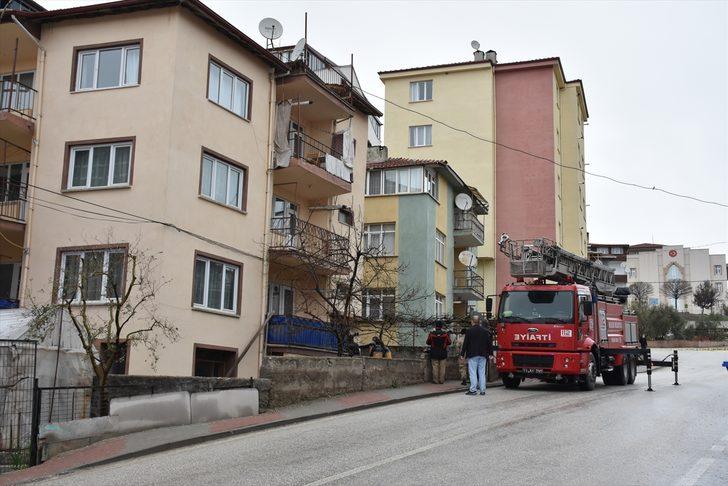 Bilecik'te telefonunun sesi kısılınca ulaşılamayan yaşlı kadın ekipleri alarma geçirdi G2