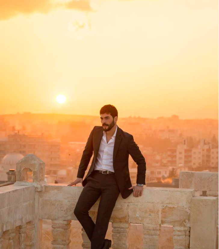 Ebru Şahin Akın Akınözü'nü takipten çıkardı! Hercai setinde kavga! G2