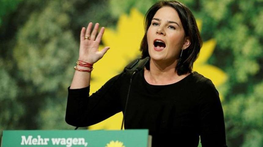 Alman Yeşiller Partisi ilk kez başbakan adayı çıkardı