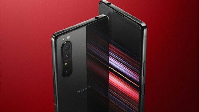 Sıra Sony Mobile’a mı geldi?