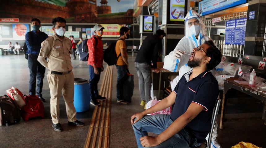 Korona uçağı: 47 yolcu pozitif çıktı!