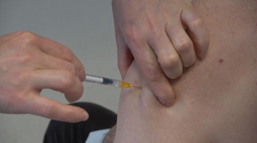 55 yaş üzerine koronavirüs aşılaması başladı