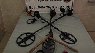 Sivas'ta izinsiz kazı yapan 5 şüpheli yakalandı