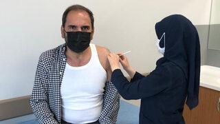 Mecnun Otyakmaz, koronavirüs aşısı oldu