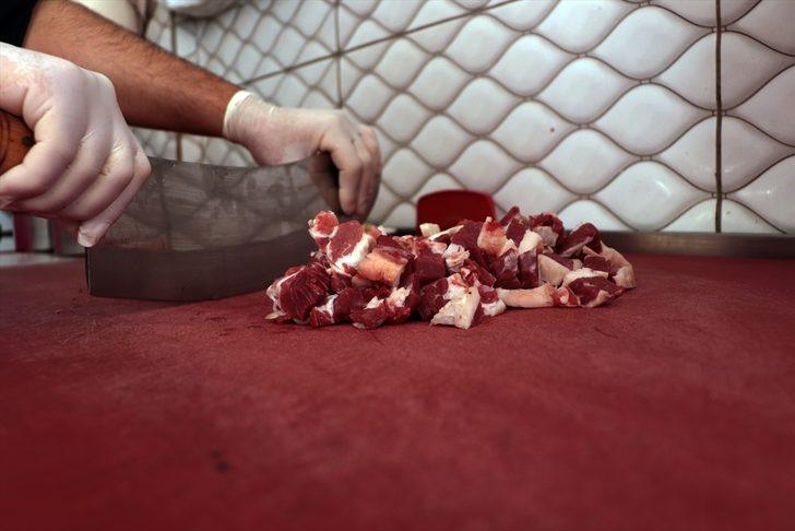 Hatay'ın tescilli lezzeti "kağıt kebabı" iftar sofralarını lezzetlendiriyor G3