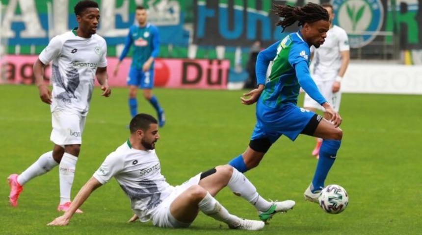 Rizespor-Konyaspor maçında toplam 8 gol!