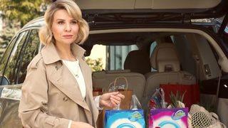 Esra Erol Peros relansmanının yeni marka yüzü oldu!