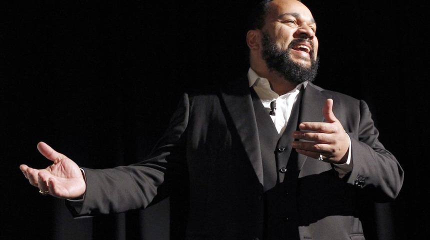 Fransız komedyen Dieudonne M'Bala, Türkiye'den siyasi sığınma talep edebilir!