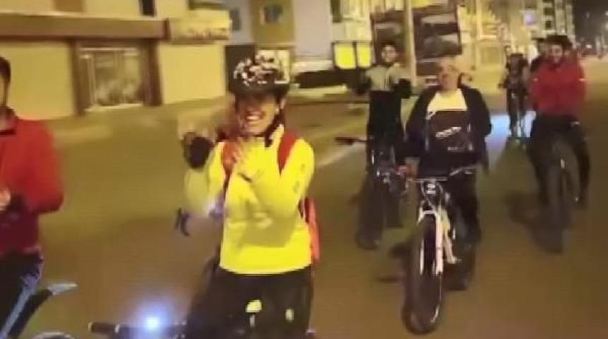 Kısıtlama saatinde şaşırtan manzara! Sosyal medyada paylaştılar