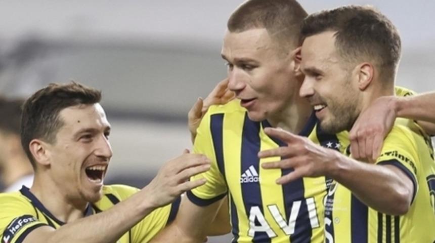 Fenerbahçe'nin yıldızı Attila Szalai'ye Leicester City'den 25 milyon euro