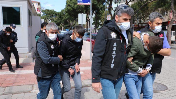 Çanakkale'de otomobil ve motosiklet çaldığı öne sürülen 5 şüpheli yakalandı G1