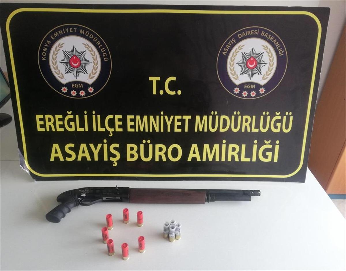 Konya'da Kovid-19 tedbirlerini ihlal edip evde kumar oynayan 11 kişiye para cezası